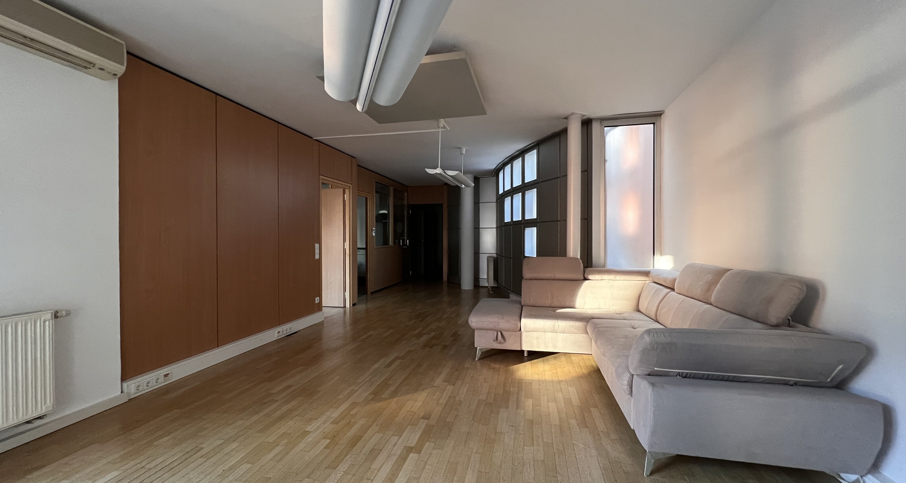 Rented, spacious city apartment with terrace in a prime location