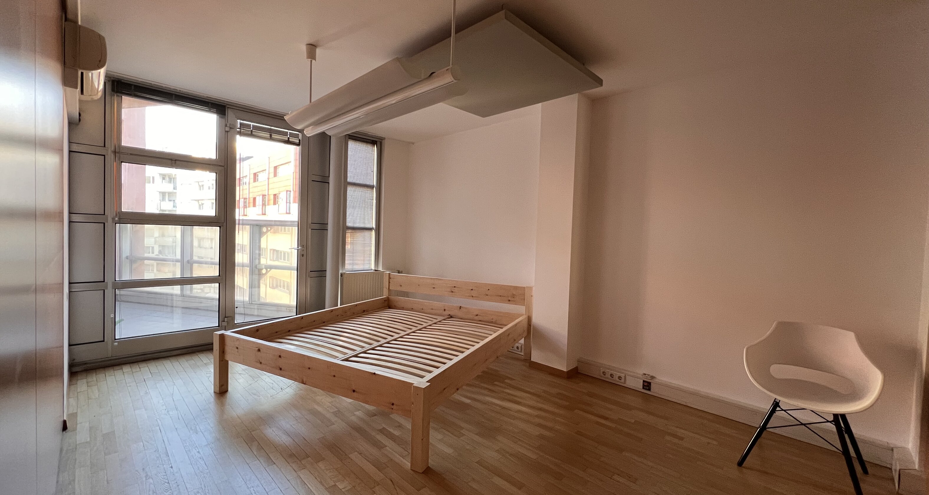 Rented, spacious city apartment with terrace in a prime location