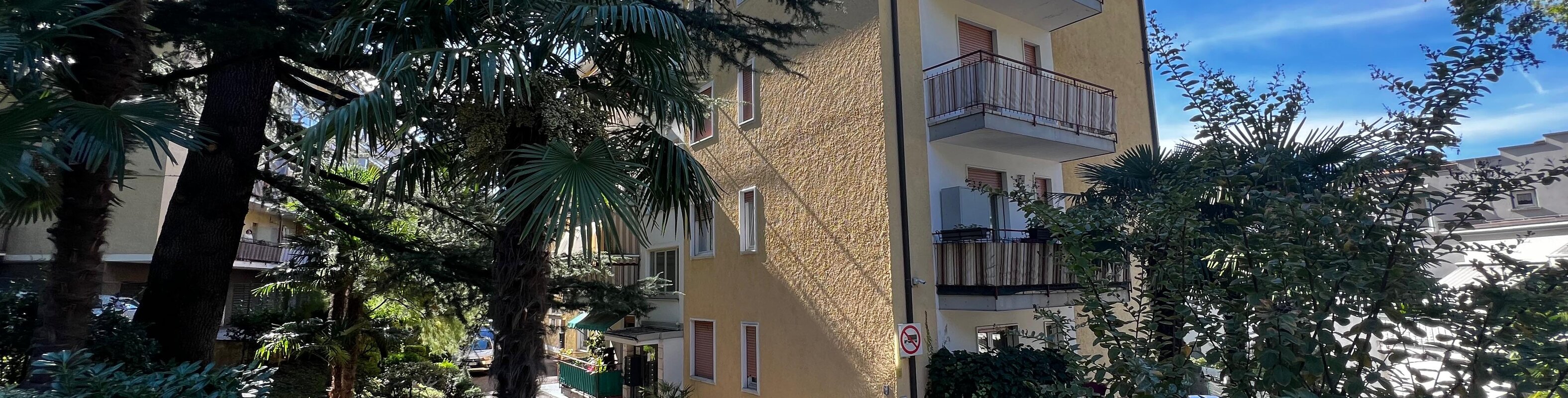 Trilocale con balcone e vista panoramica, ultimo piano