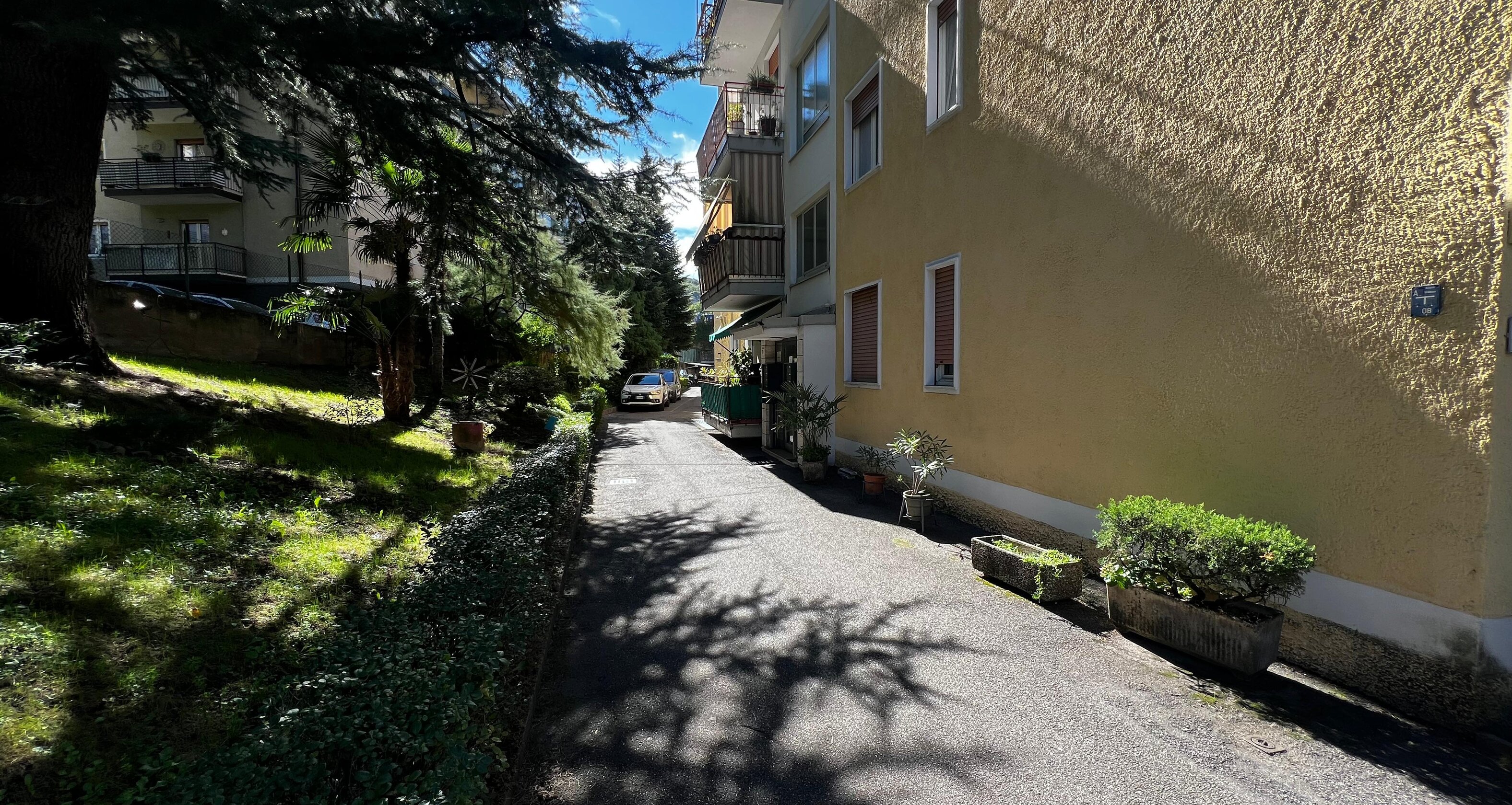 Trilocale con balcone e vista panoramica, ultimo piano