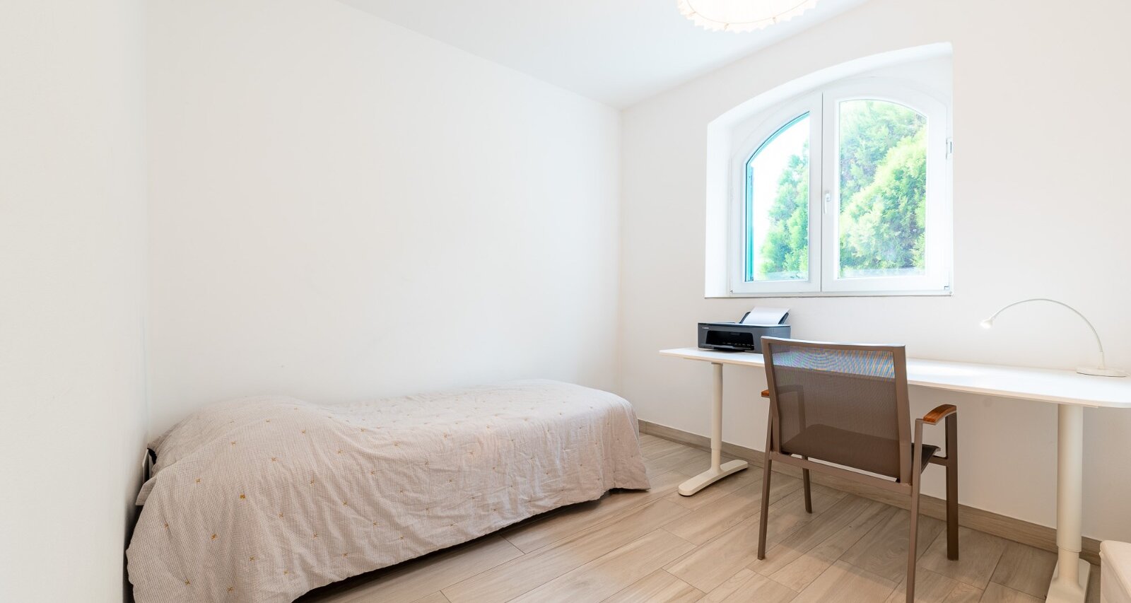 Neu renovierte Dreizimmerwohnung in ruhiger Lage