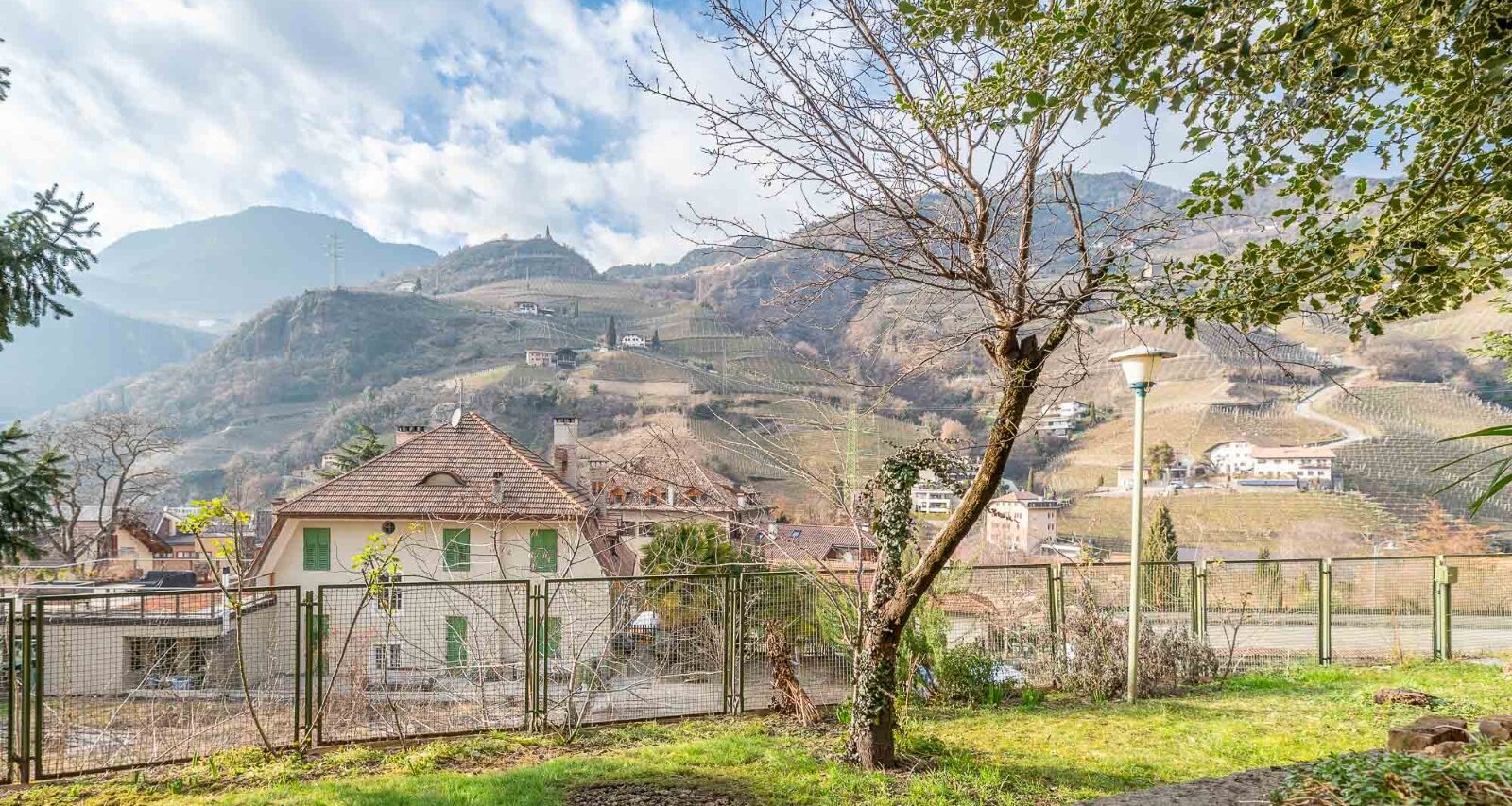Neu renovierte Dreizimmerwohnung in ruhiger Lage