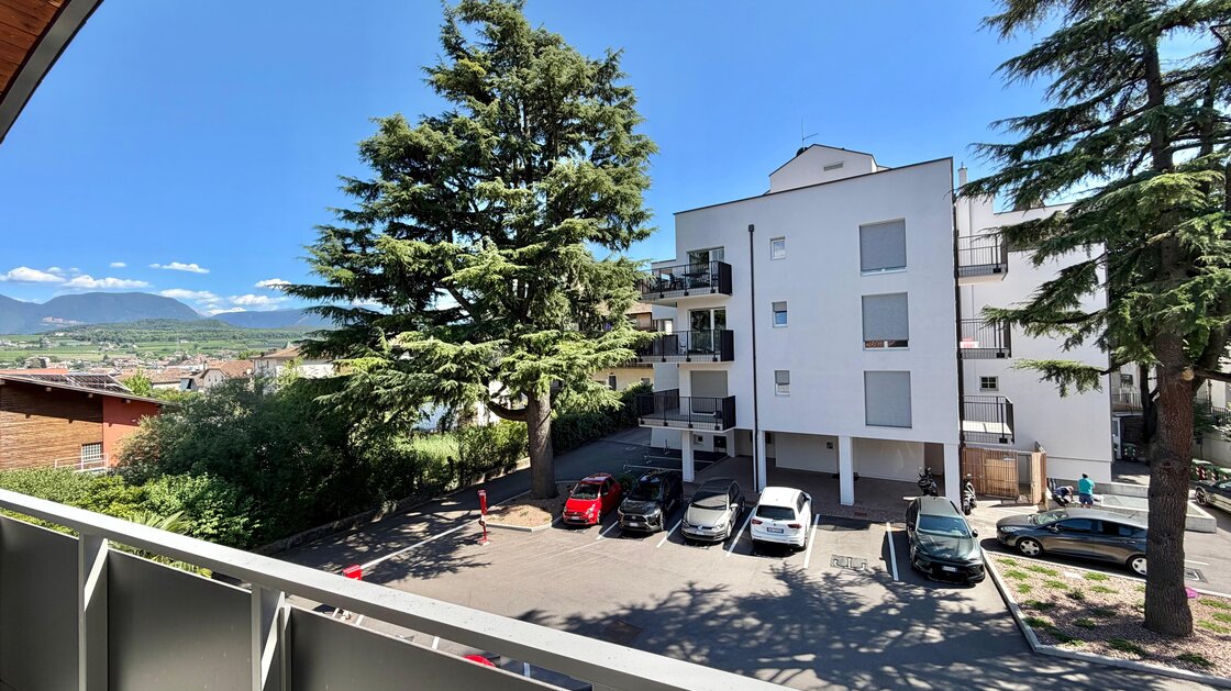 Attraktive Wohnung mit zwei Balkonen in begehrter Wohnlage
