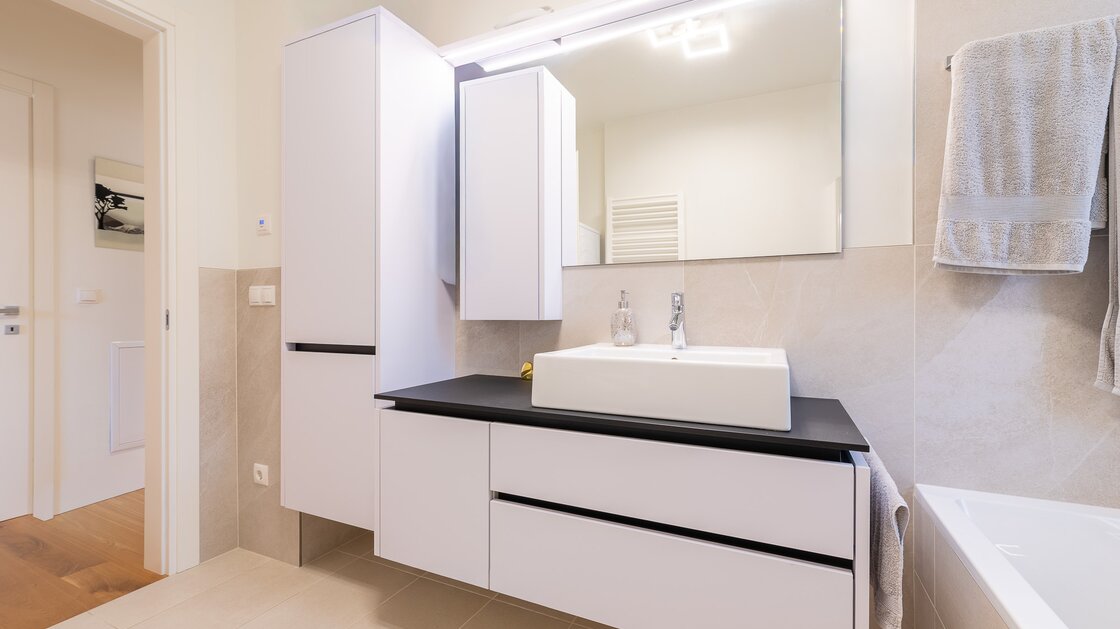 Neuwertige Vierzimmerwohnung mit zwei Terrassen im letzten Stock