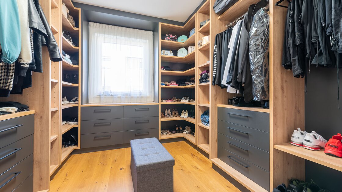 Neuwertige Vierzimmerwohnung mit zwei Terrassen im letzten Stock