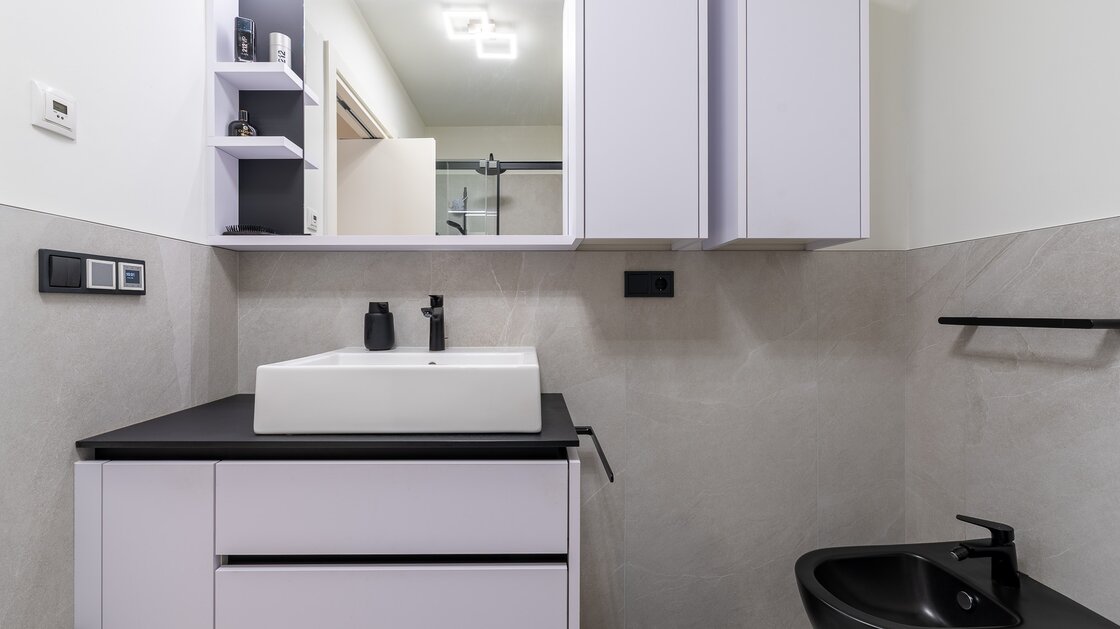 Neuwertige Vierzimmerwohnung mit zwei Terrassen im letzten Stock