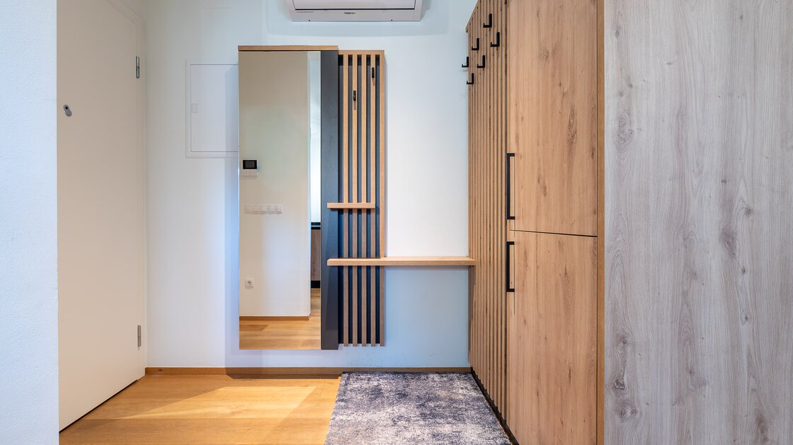 Neuwertige Vierzimmerwohnung mit zwei Terrassen im letzten Stock