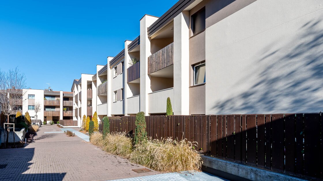 Neuwertige Vierzimmerwohnung mit zwei Terrassen im letzten Stock