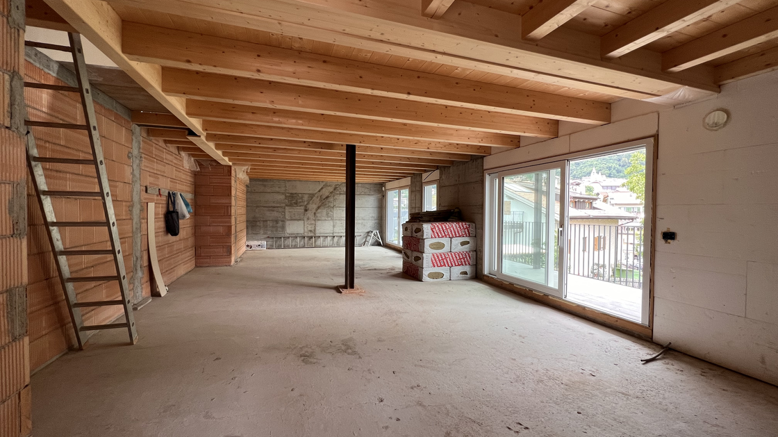 New maisonette apartment with large terrace, top floor
