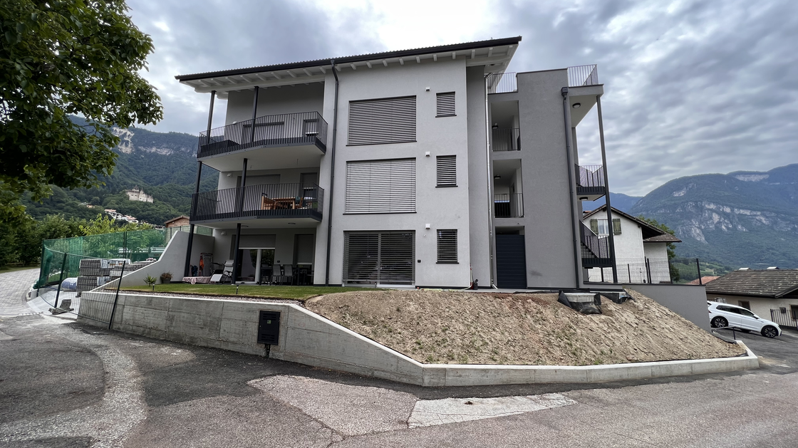 New maisonette apartment with large terrace, top floor