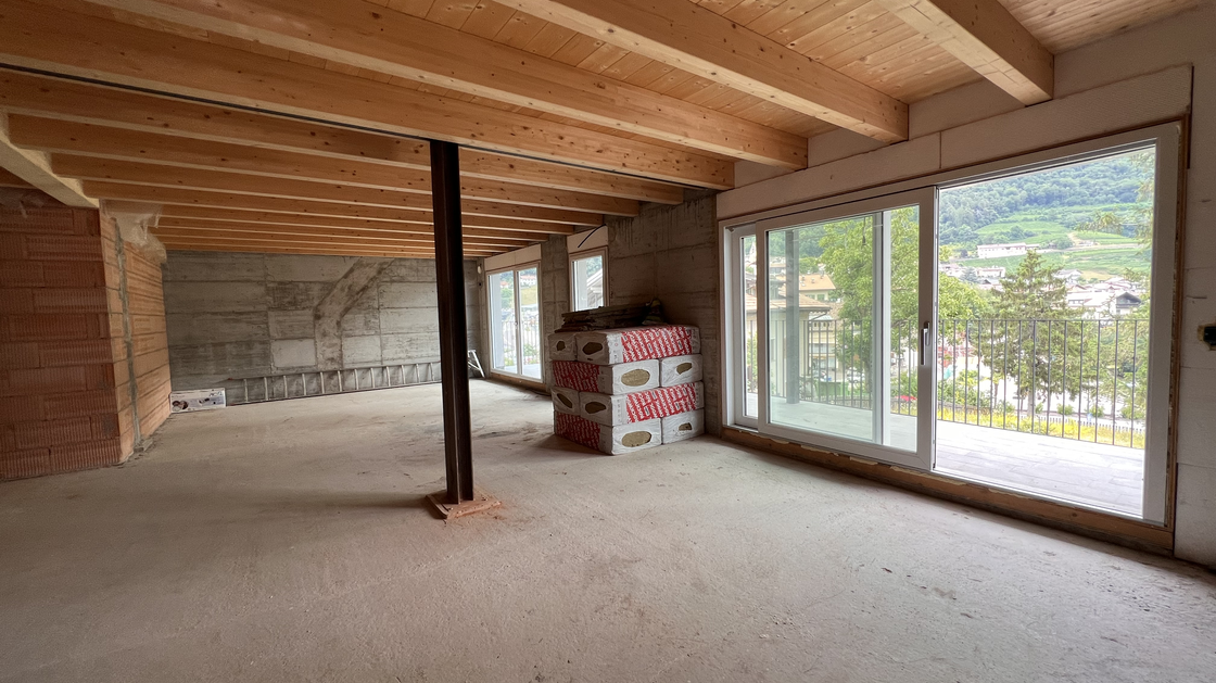 New maisonette apartment with large terrace, top floor