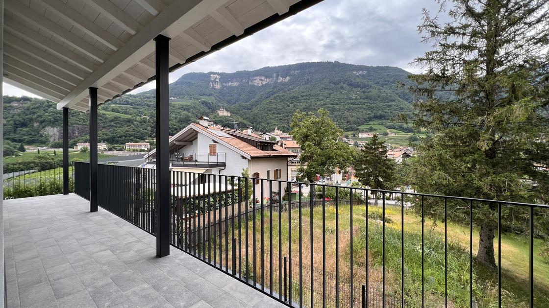 New maisonette apartment with large terrace, top floor