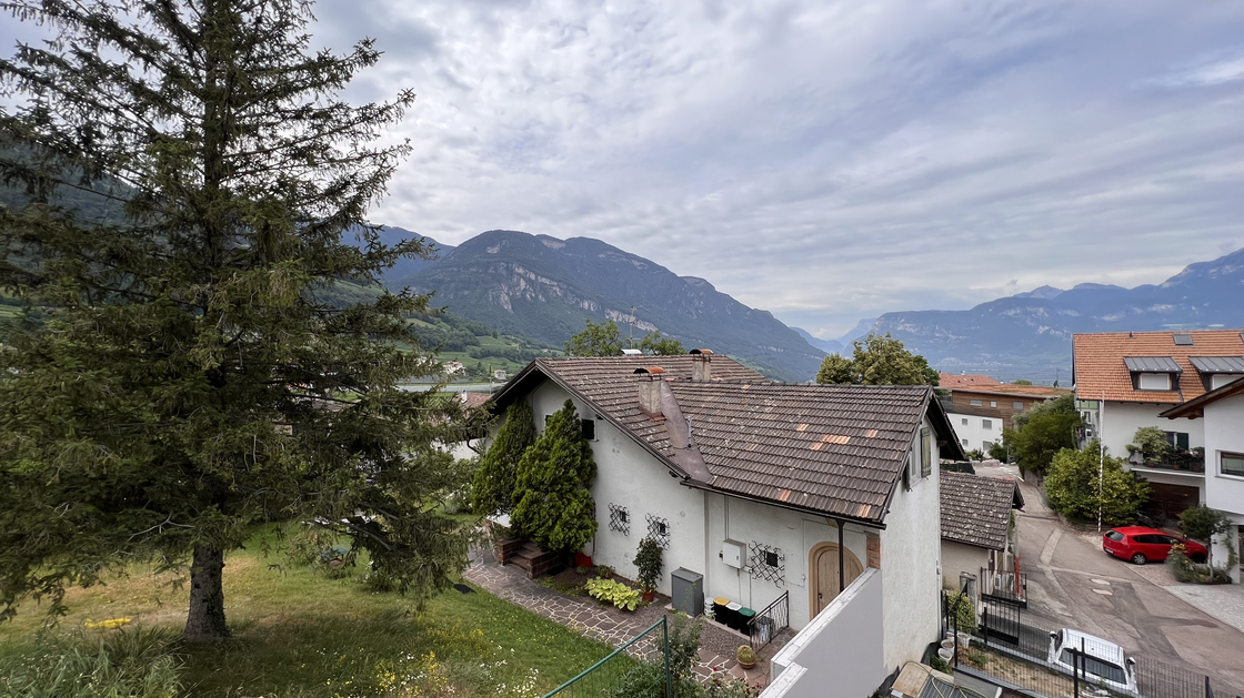 New maisonette apartment with large terrace, top floor