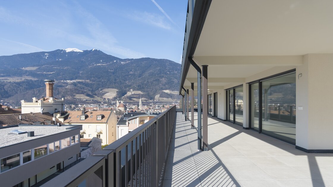 New penthouse apartment with large terrace on the top floor