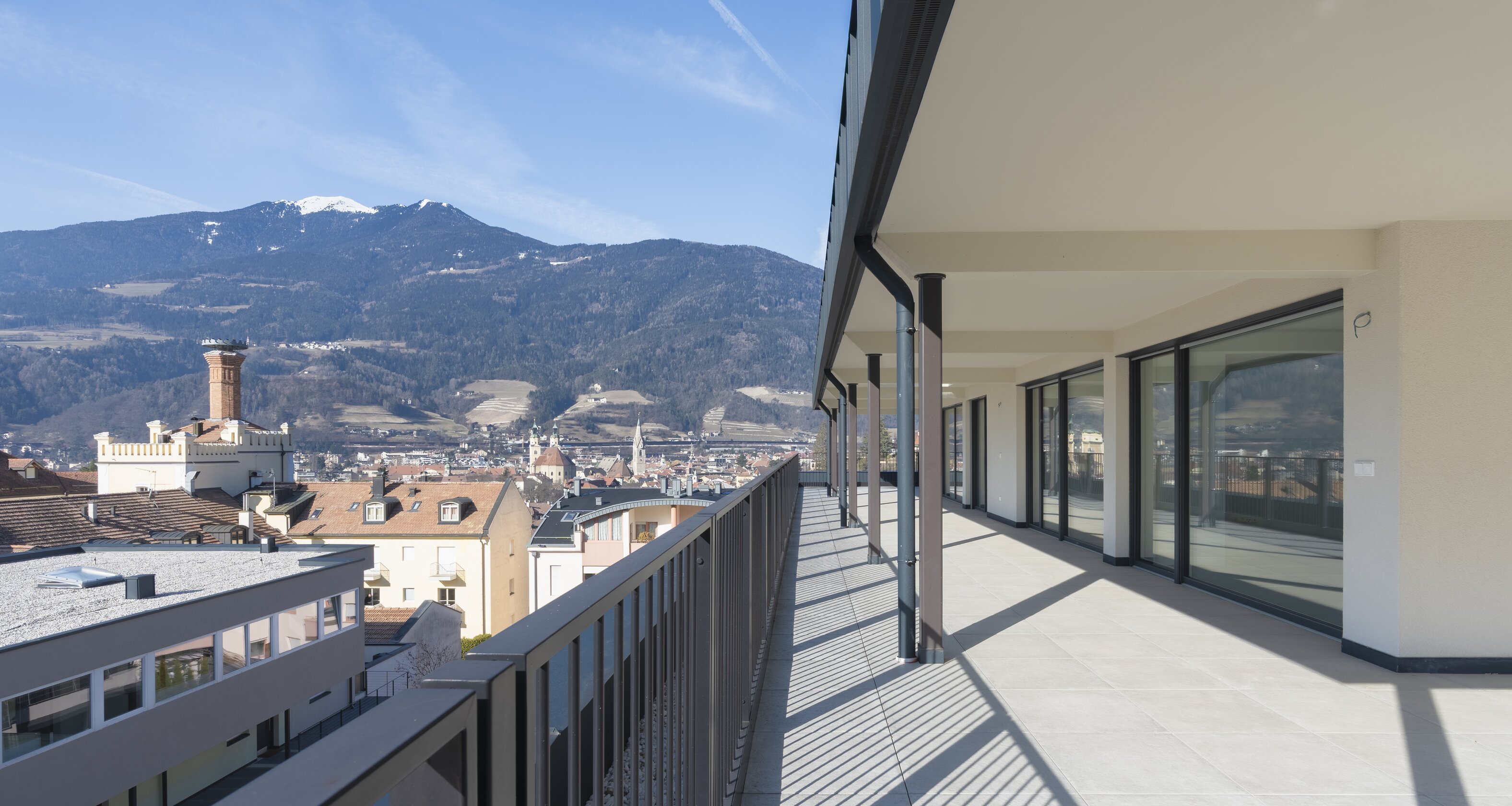 Nuova penthouse con ampia terrazza, ultimo piano