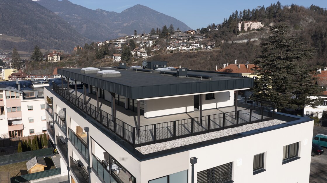 New penthouse apartment with large terrace on the top floor