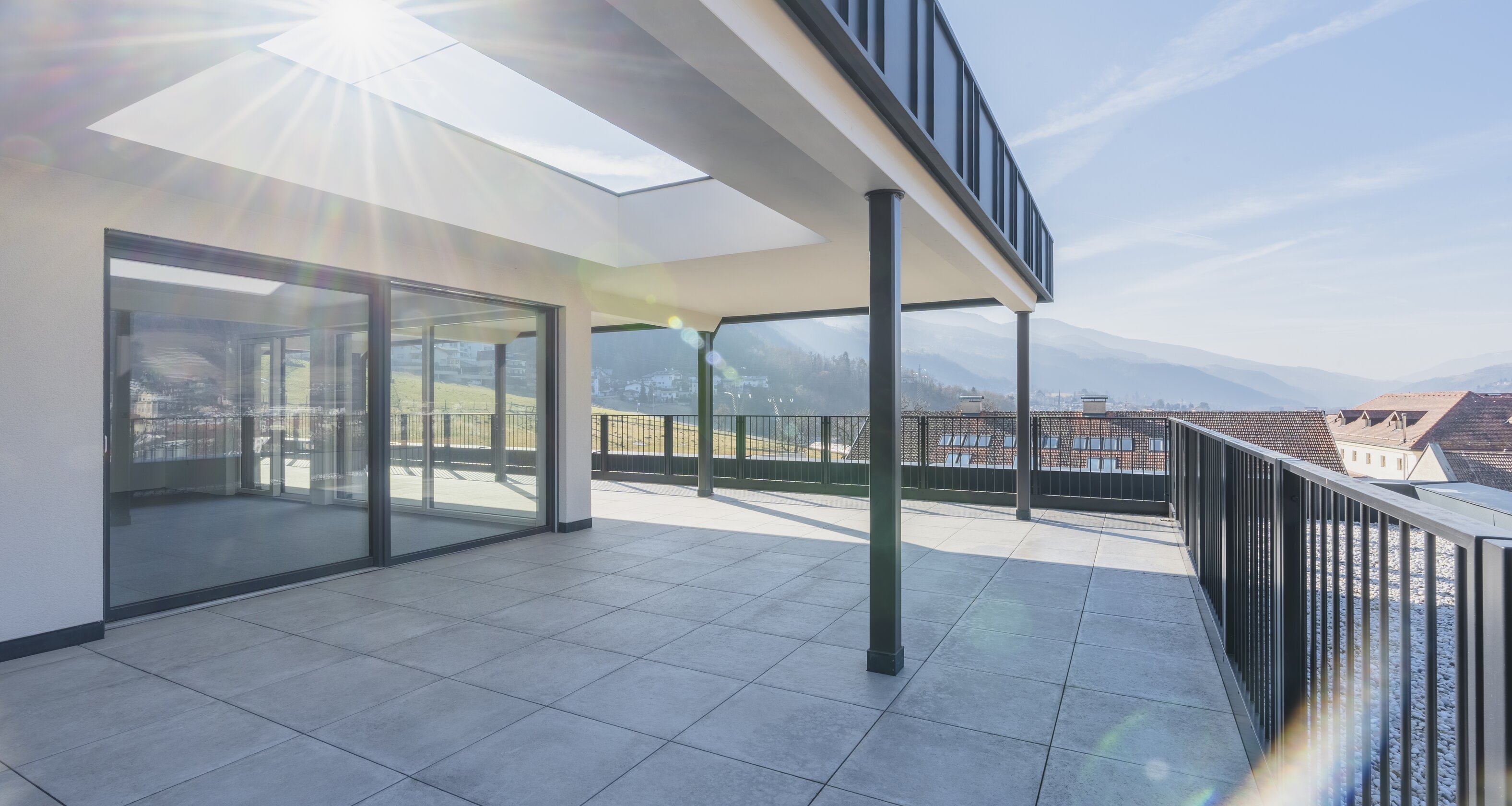 Nuova penthouse con ampia terrazza, ultimo piano