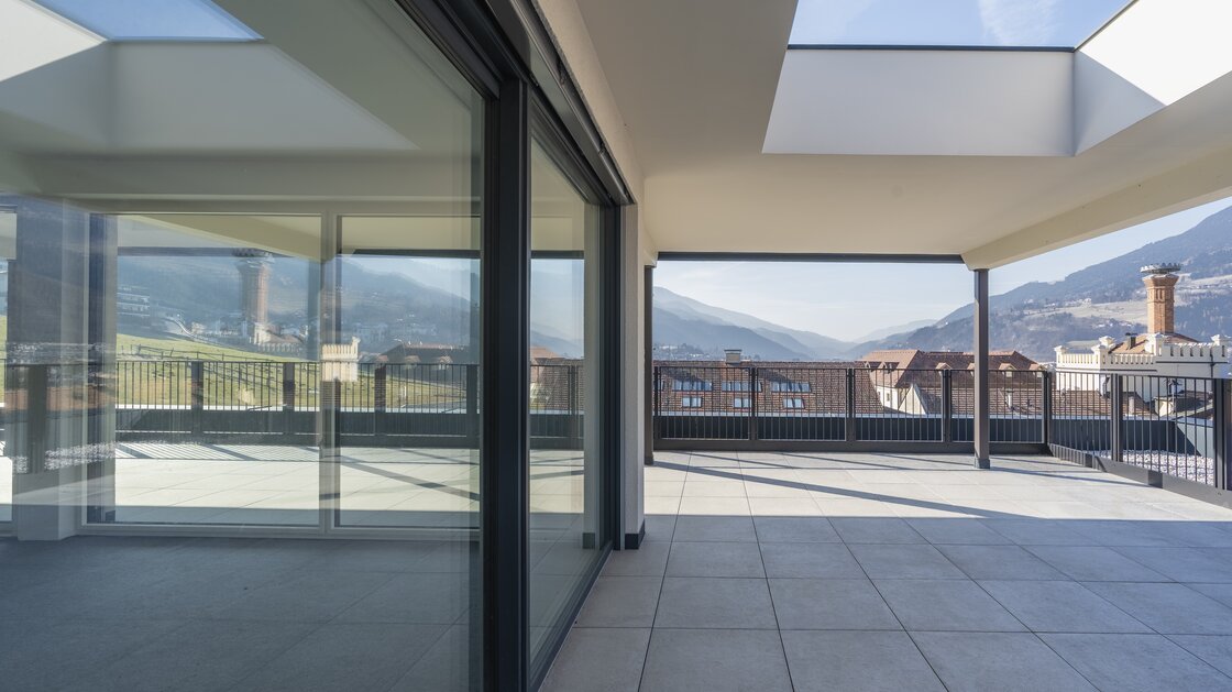 New penthouse apartment with large terrace on the top floor