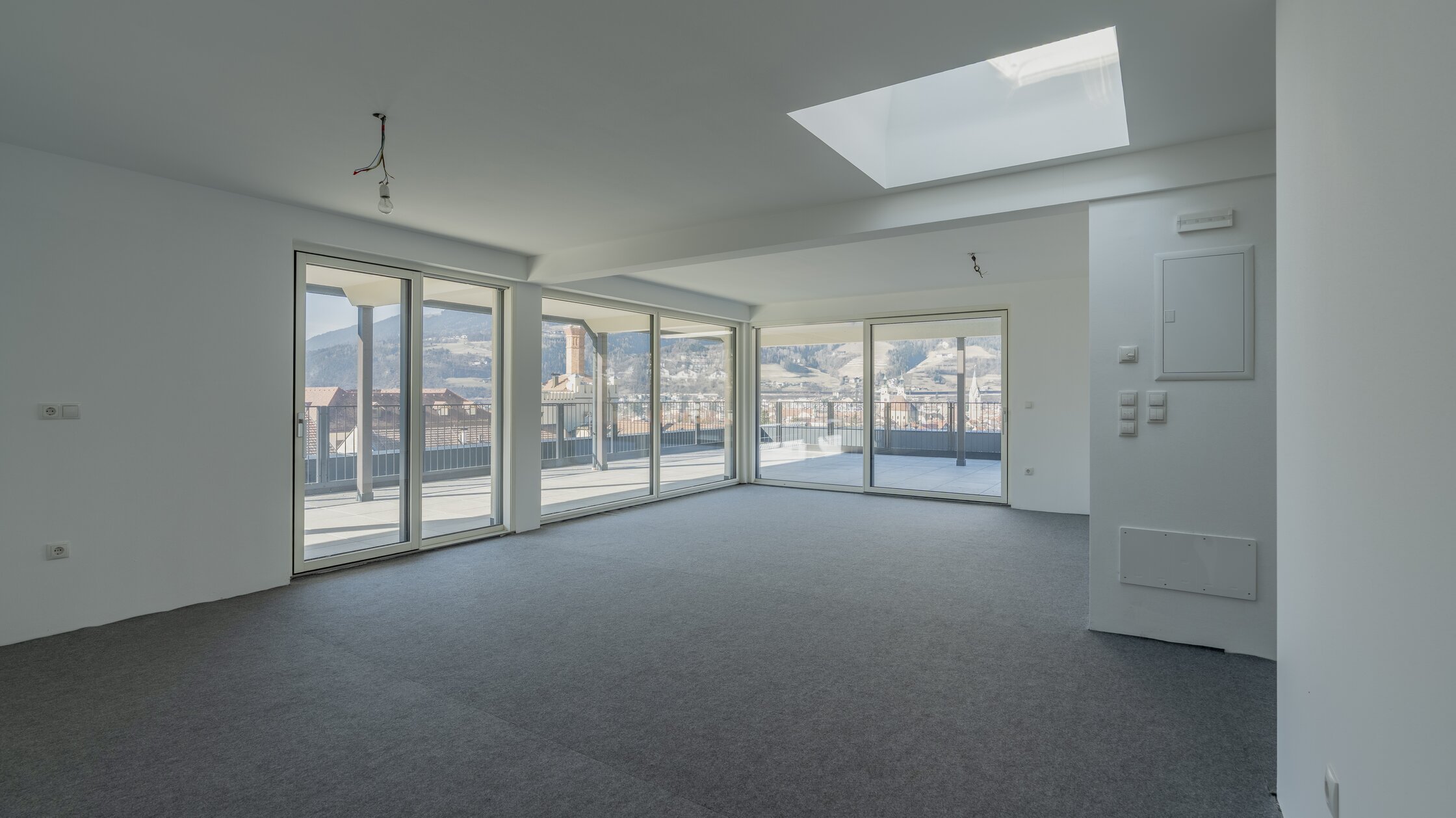 Nuova penthouse con ampia terrazza, ultimo piano
