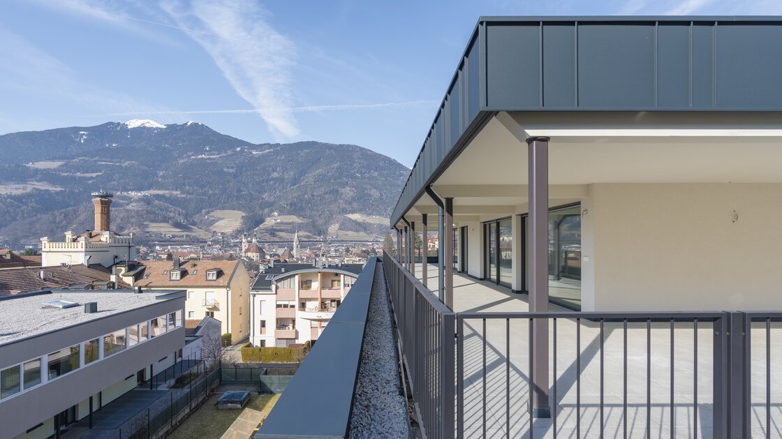 New penthouse apartment with large terrace on the top floor