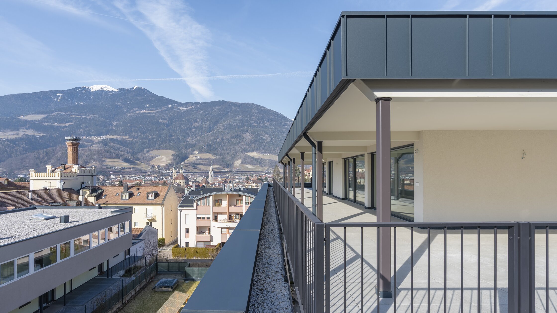 Nuova penthouse con ampia terrazza, ultimo piano