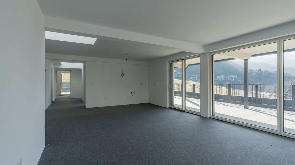 New penthouse apartment with large terrace on the top floor