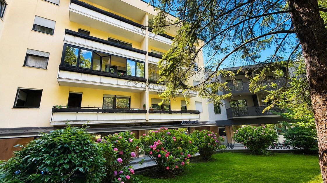 Dreizimmerwohnung mit Balkon/Veranda in begehrter Lage von Milland