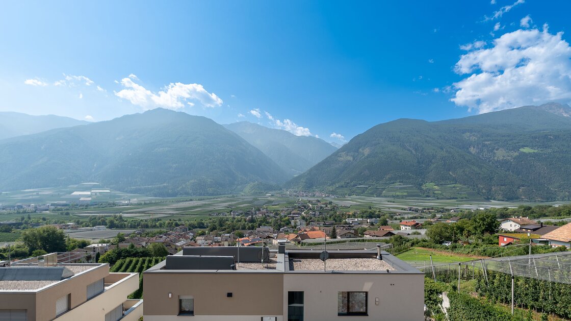 Modernes Wohnhaus in sonniger Panoramalage im Vinschgau