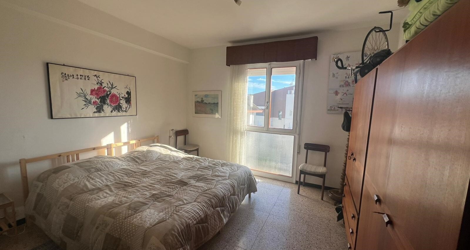 Trilocale spazioso con terrazza, piano alto, fronte mare