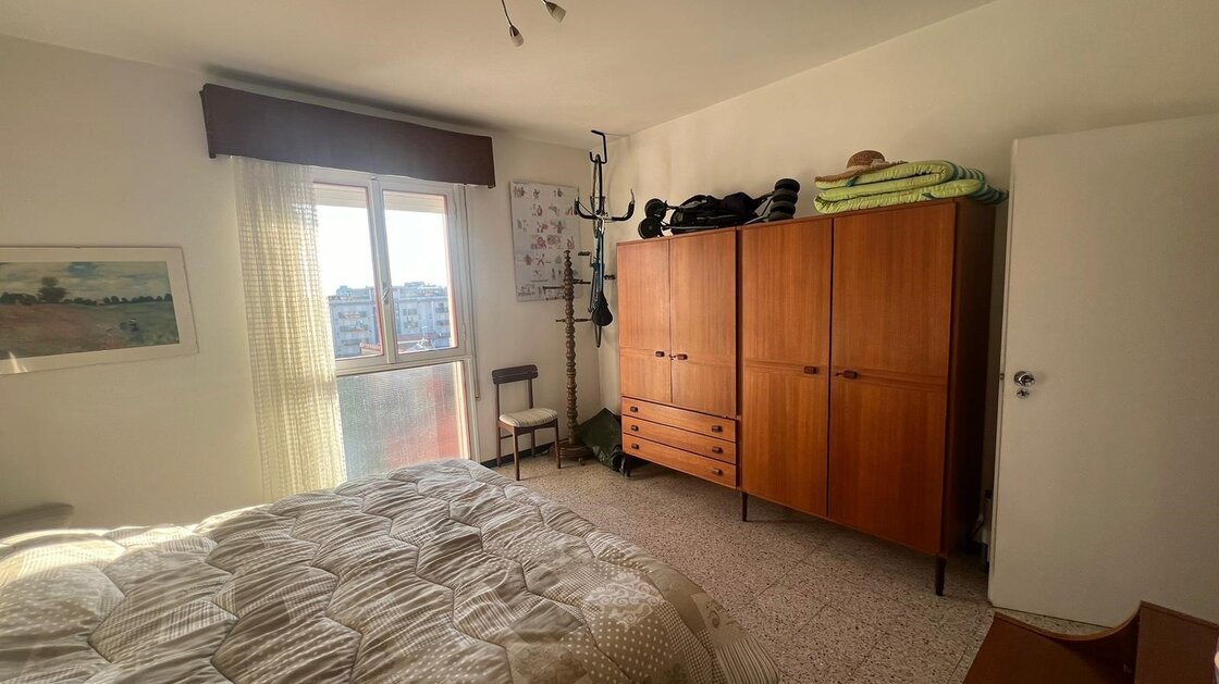 Trilocale spazioso con terrazza, piano alto, fronte mare
