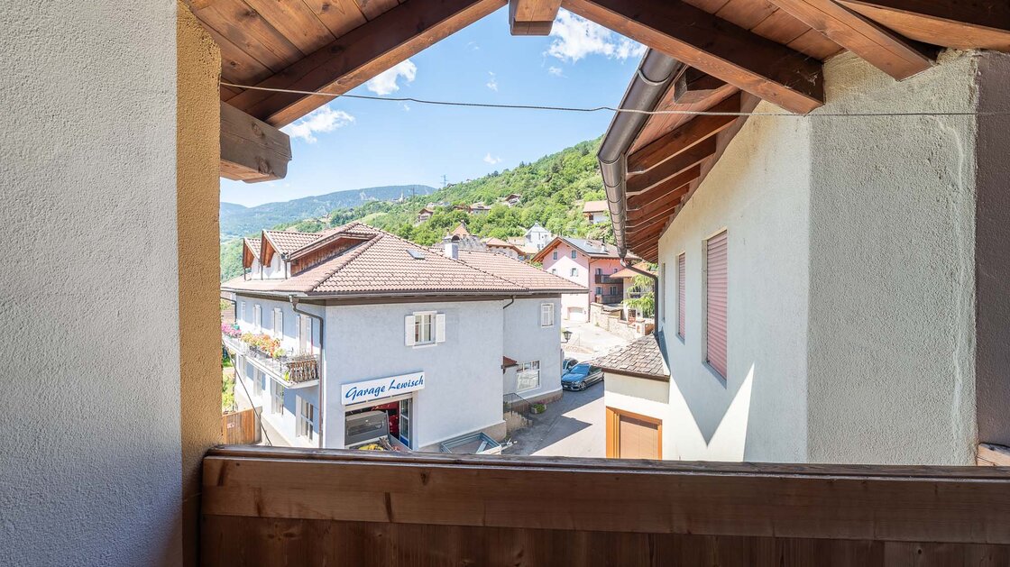 Stadthaus in Klausen zu verkaufen – vielseitige Investitionschance