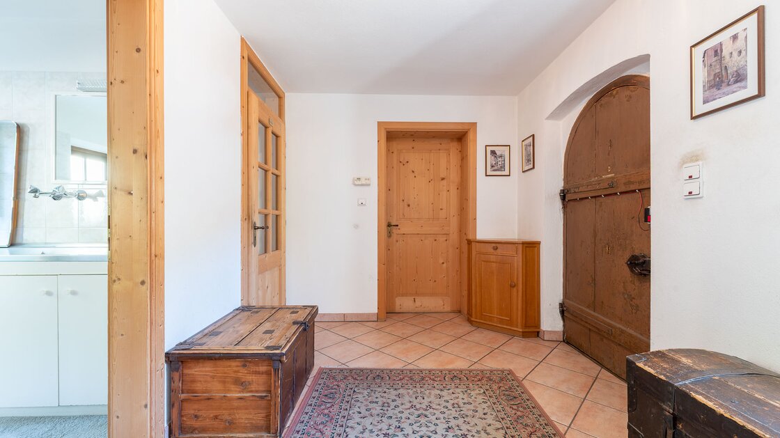 Stadthaus in Klausen zu verkaufen – vielseitige Investitionschance