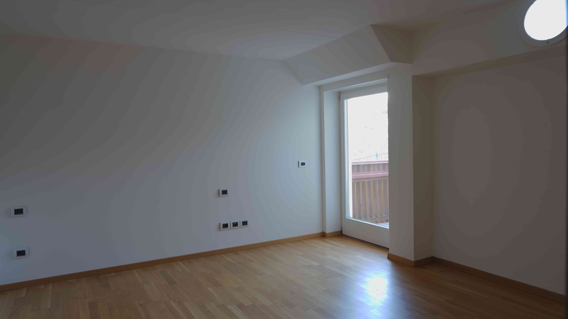 Spacious duplex apartment with large terrace, top floor
