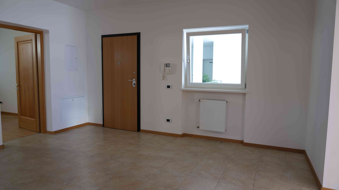 Spacious duplex apartment with large terrace, top floor