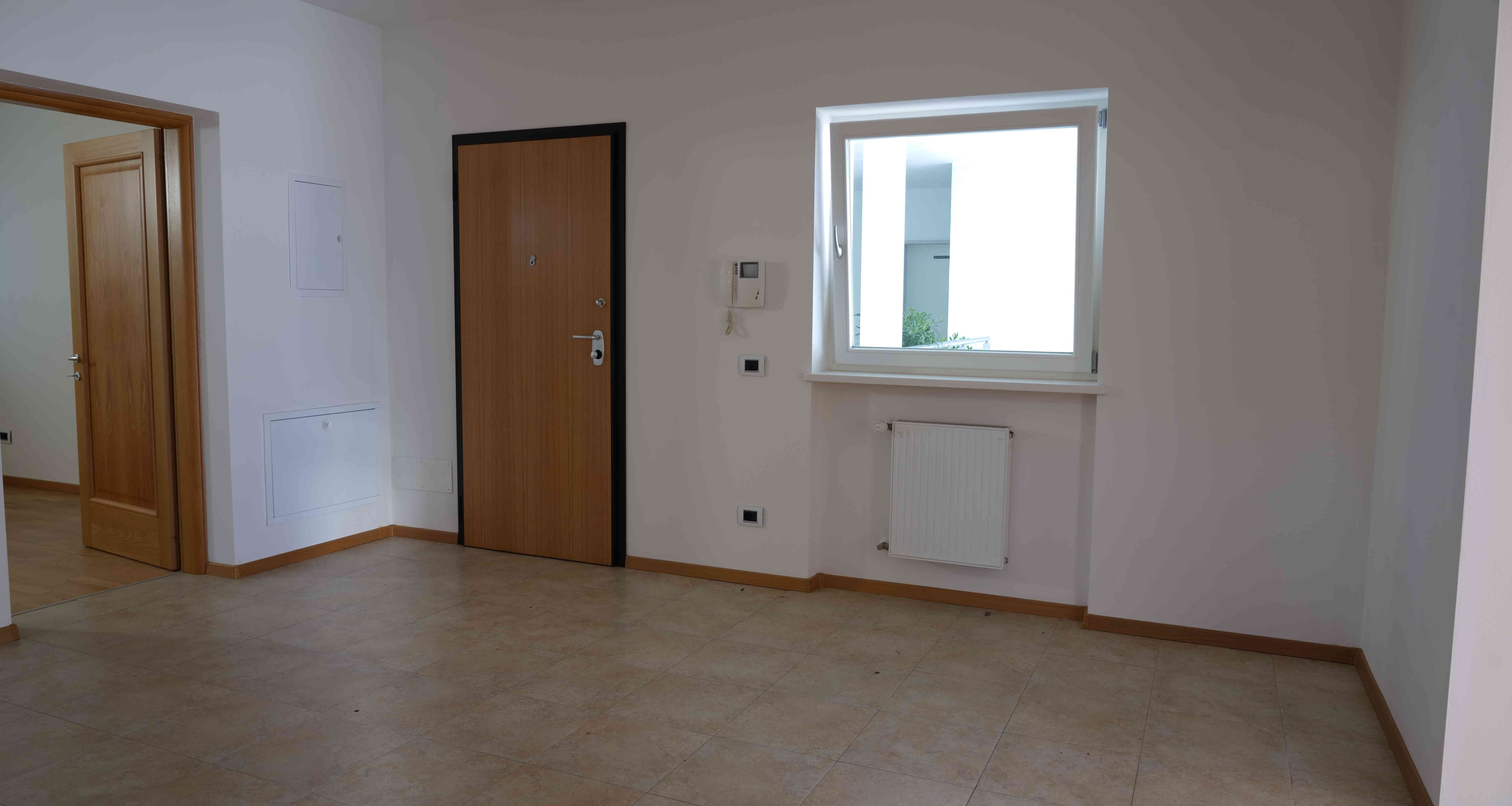 Ampio appartamento duplex con terrazza, ultimo piano