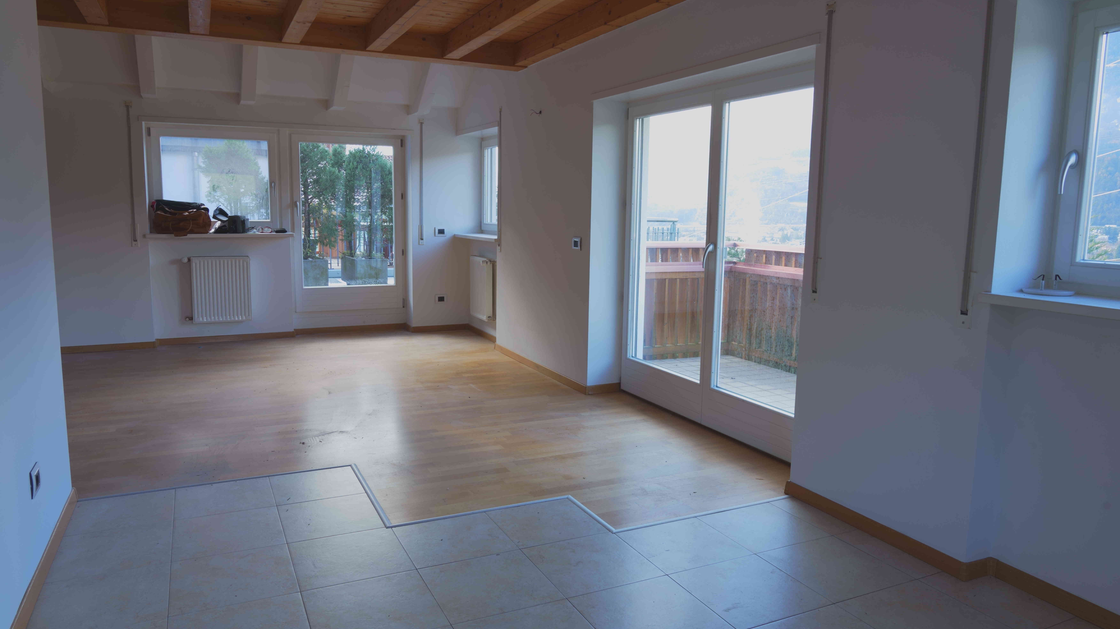Spacious duplex apartment with large terrace, top floor