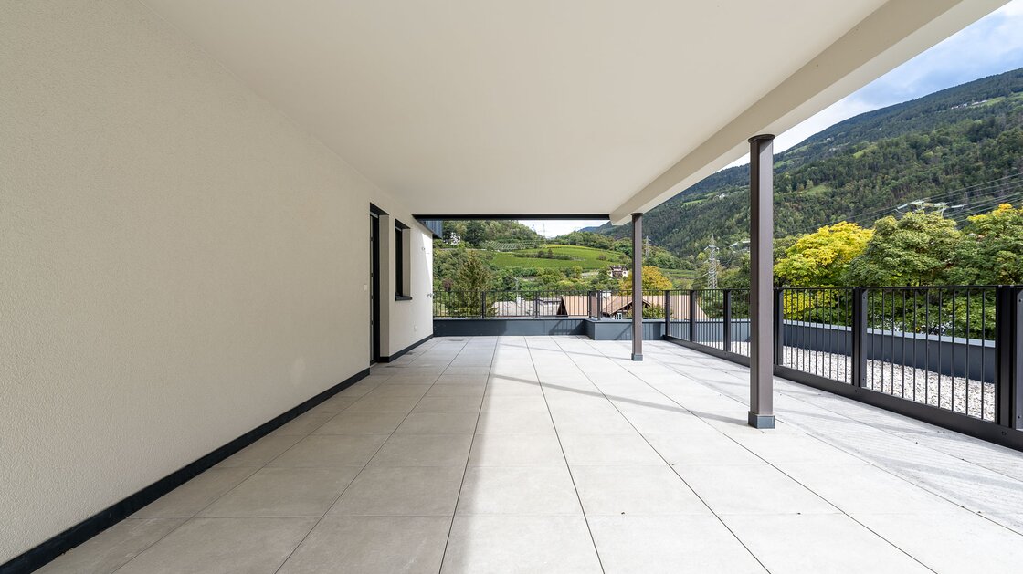 New penthouse apartment with large terrace on the top floor