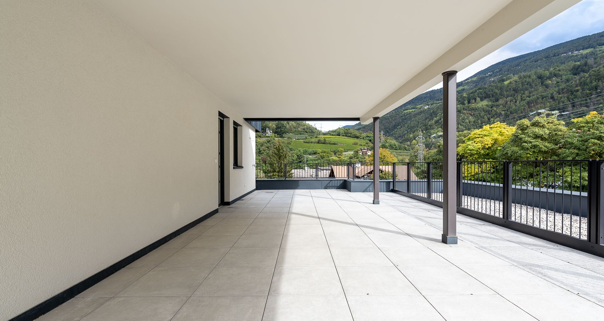 Nuova penthouse con ampia terrazza, ultimo piano