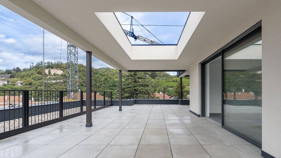 New penthouse apartment with large terrace on the top floor