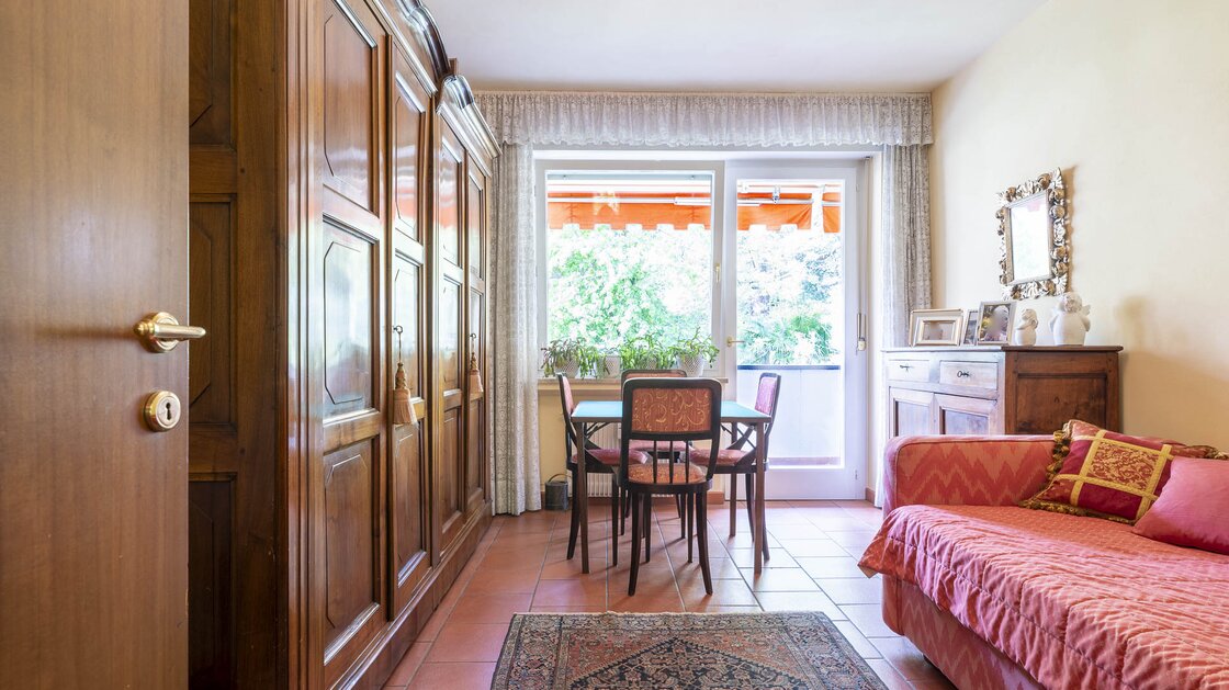 Nuda proprietà: Ampio appartamento di prestigio in ottima posizione