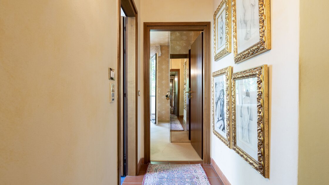 Nuda proprietà: Ampio appartamento di prestigio in ottima posizione