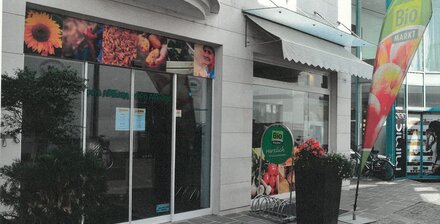 Large retail space in a central location