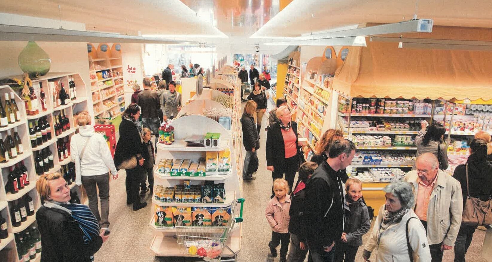 Großes Geschäftslokal in zentraler Lage