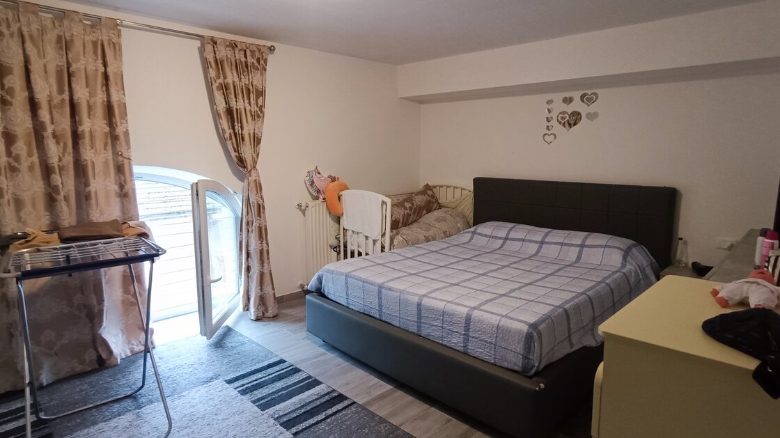 Rented, newly renovated duplex apartment with open views