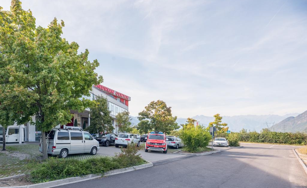 Andrian Center: Großes Bürolokal, zweiter Stock