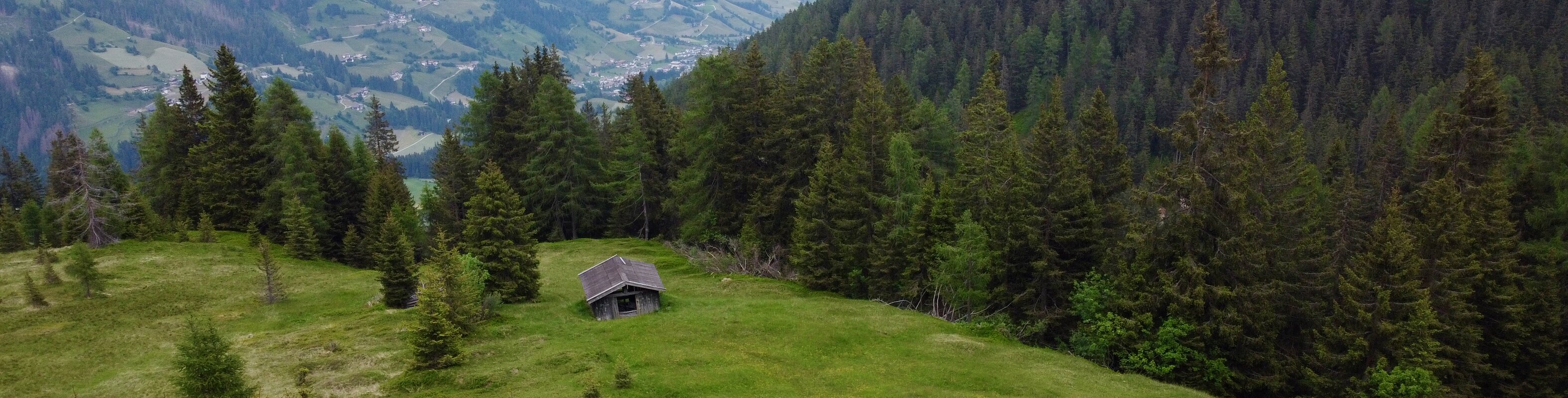 Gioiello: Fienile con terreno privato e splendida vista panoramica 