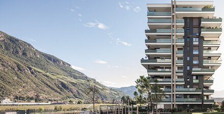 Moderno bilocale con ampia veranda, cantina e garage
