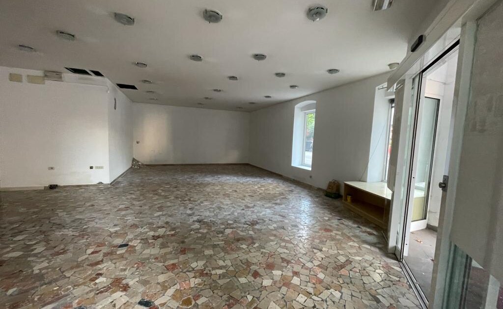 Eckgeschäft in allerbester Lage von Lana