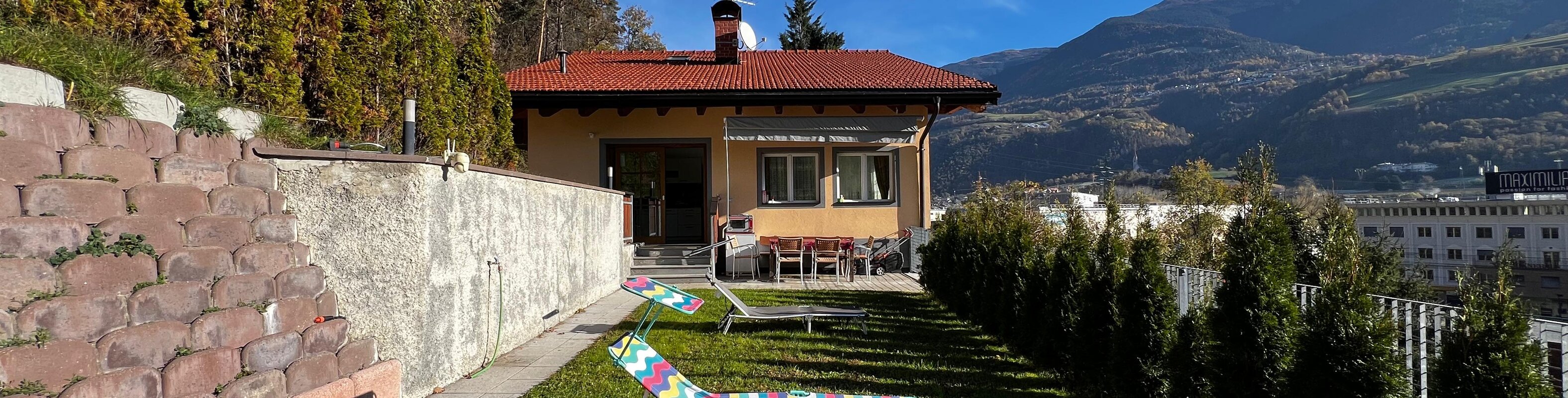 Multi-family house with large private plot