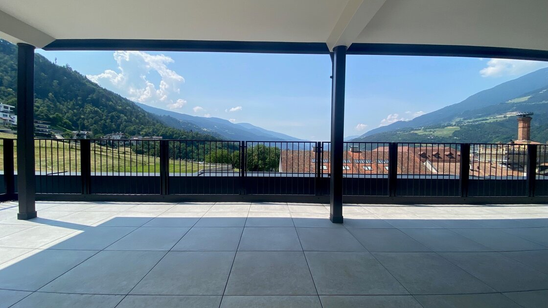 New penthouse apartment with large terrace on the top floor